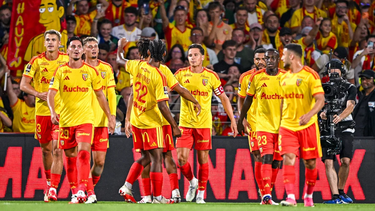 Mercato: cadres remplacés, milieu remodelé, encore un chantier en défense... comment Lens a confié un effectif compétitif à Toppmöller