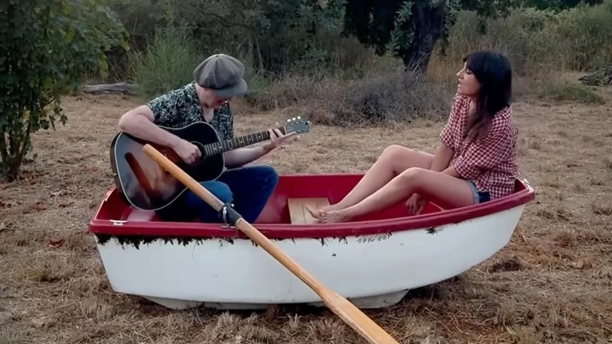 El verano lento de Eva Amaral y Juan Aguirre: ríos, huerto, música y una duda, ¿siguen siendo pareja?