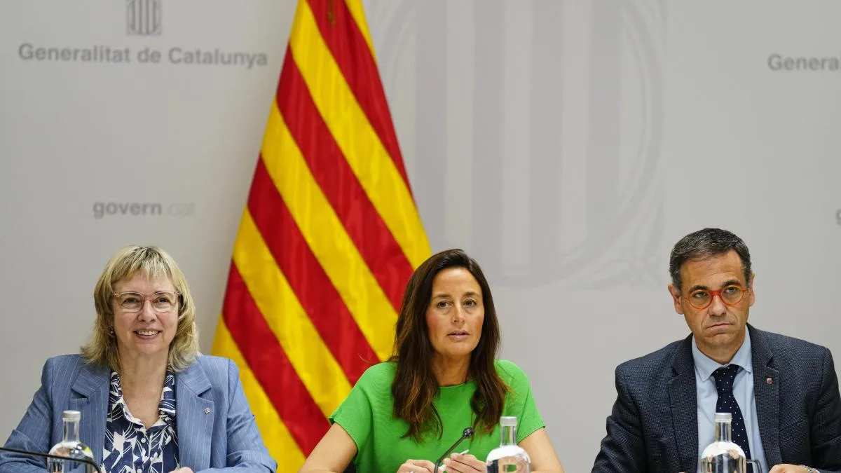 Choque entre Govern y Foment por el CTESC // Protocolo empresarial para la campaña electoral