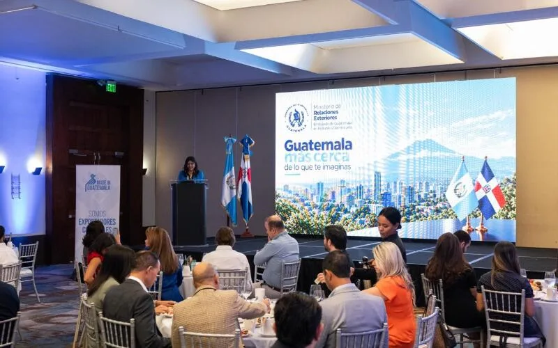 Organizaciones empresariales de Guatemala y República Dominicana firman convenios para facilitar el comercio y la inversión