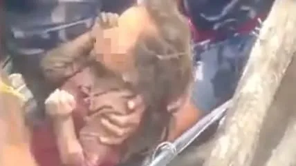 Nach Katastrophe in Nepal - Mädchen (7) nach vier Tagen aus Schlamm gerettet