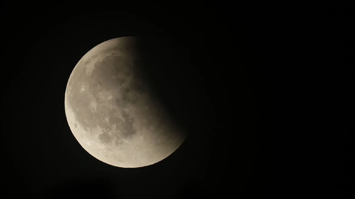 In der Nacht zum Freitag - Deutschland erlebt seltene partielle Mondfinsternis