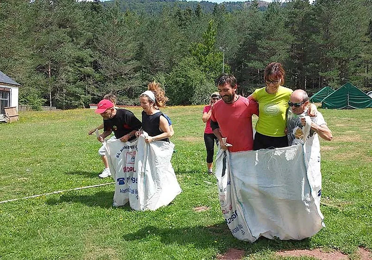El éxito de los campamentos para adultos: «Nunca pude ir cuando era pequeña»