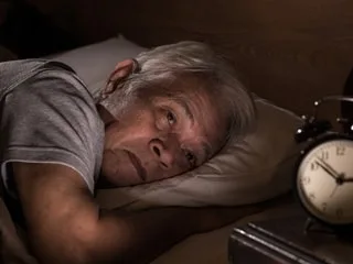 Après 50 ans, le manque de sommeil pourrait avoir des conséquences néfastes sur votre vie professionnelle