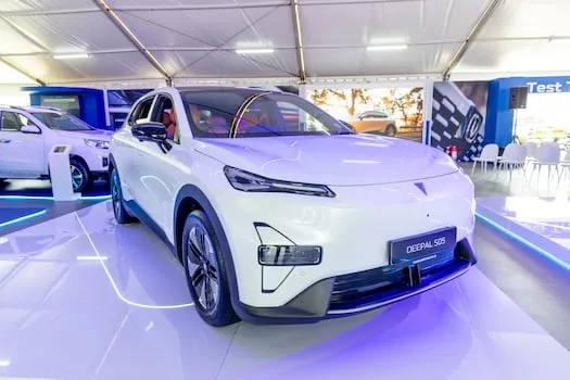 Changan unveils two new electrified SUVs at Festival of Motoring