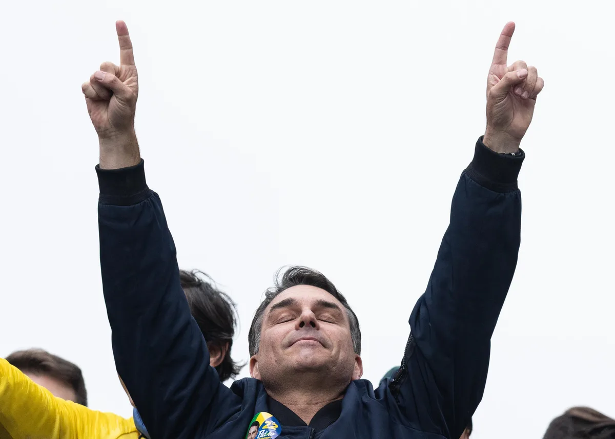 Bolsonaro adelantó a Lula por primera vez en sondeo sobre una eventual segunda vuelta