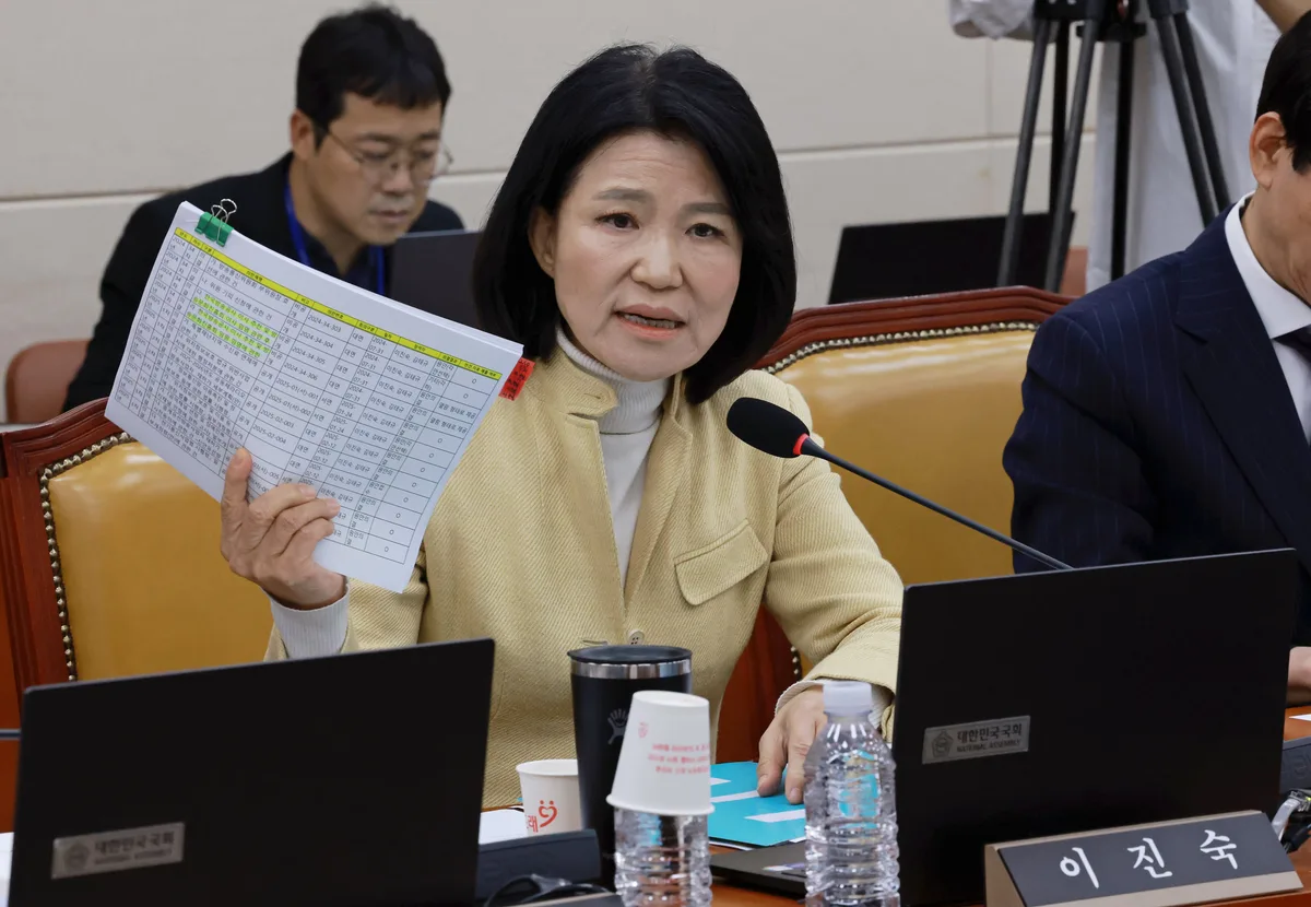 여야 과방위 국감 ‘이진숙 제척’ 충돌