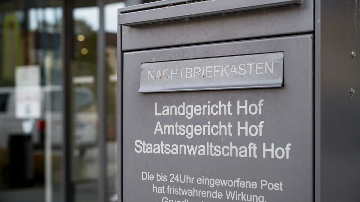 Mann in U-Haft: Kinderheim-Mitarbeiter soll Bub missbraucht haben - Suizid