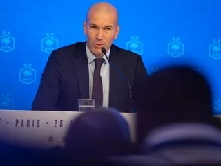 Équipe de France. La date de la première liste de Zinédine Zidane à la tête des Bleus est connue
