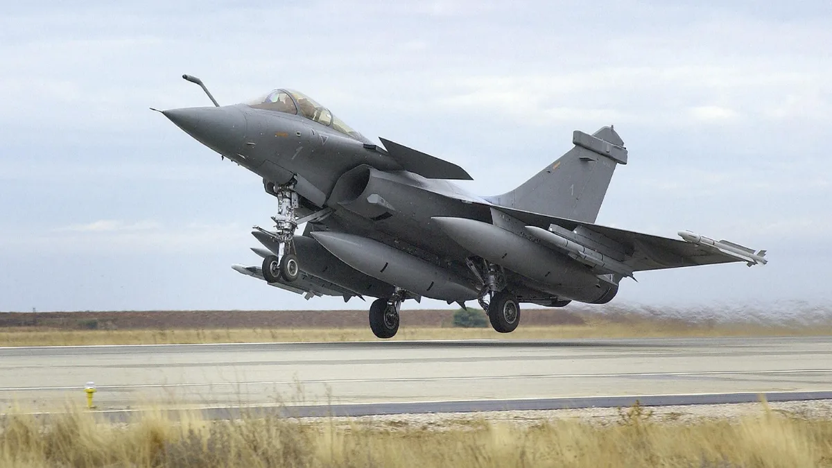 From 200 km to 500 km: How long-range missiles are rewriting the rules of air combat