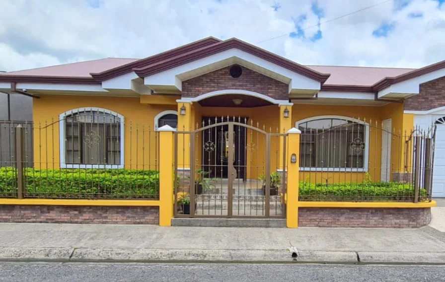 Vivienda ocupada creció en Costa Rica durante 2025 y las casas completamente pagadas concentran el 66% de la tenencia