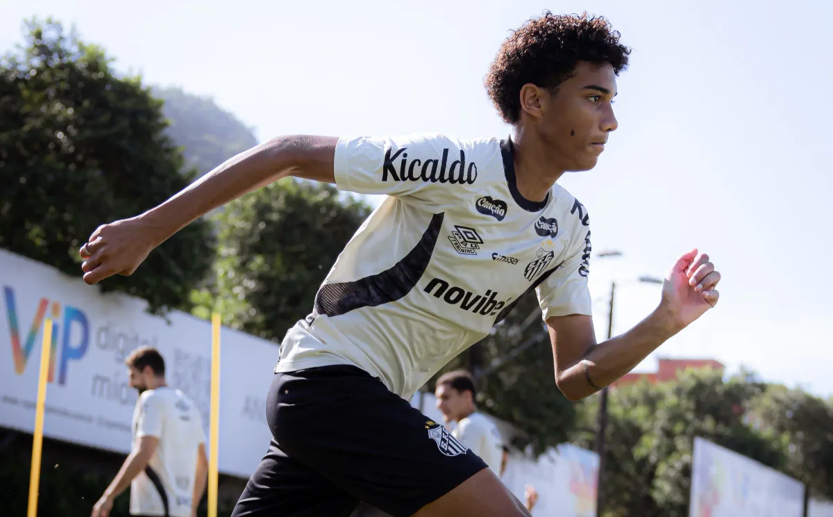 Sem proposta oficial, Santos não descarta negociar Robinho Jr. em meio a sondagens da Europa