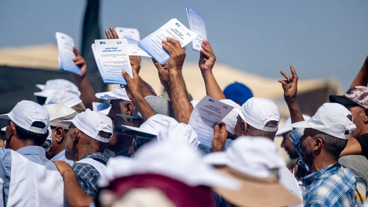 Primeras elecciones tras Ceuta: Marruecos intenta vender el voto a unos jóvenes que quieren emigrar