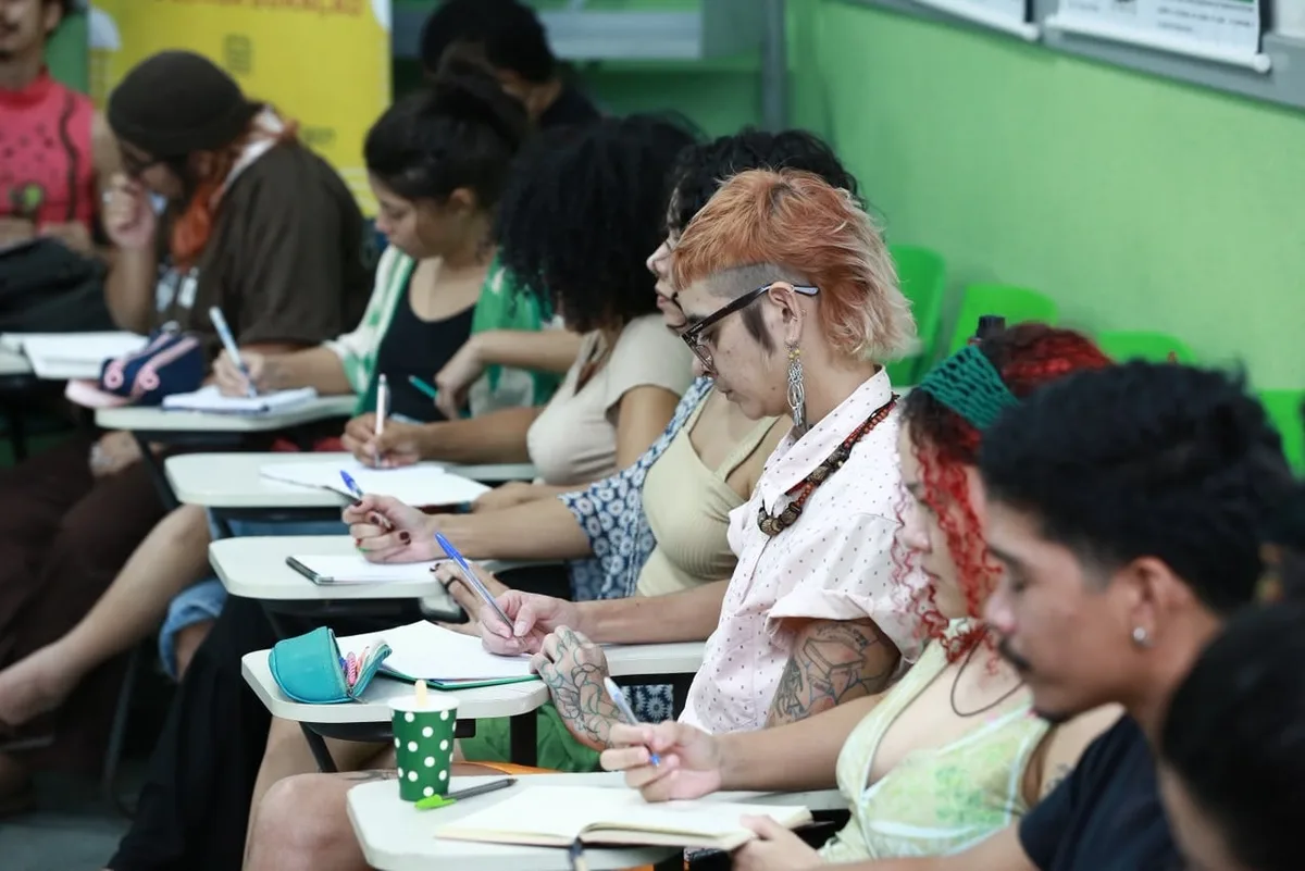 Oficina gratuita sobre escrita teatral ocorre neste sábado (19)