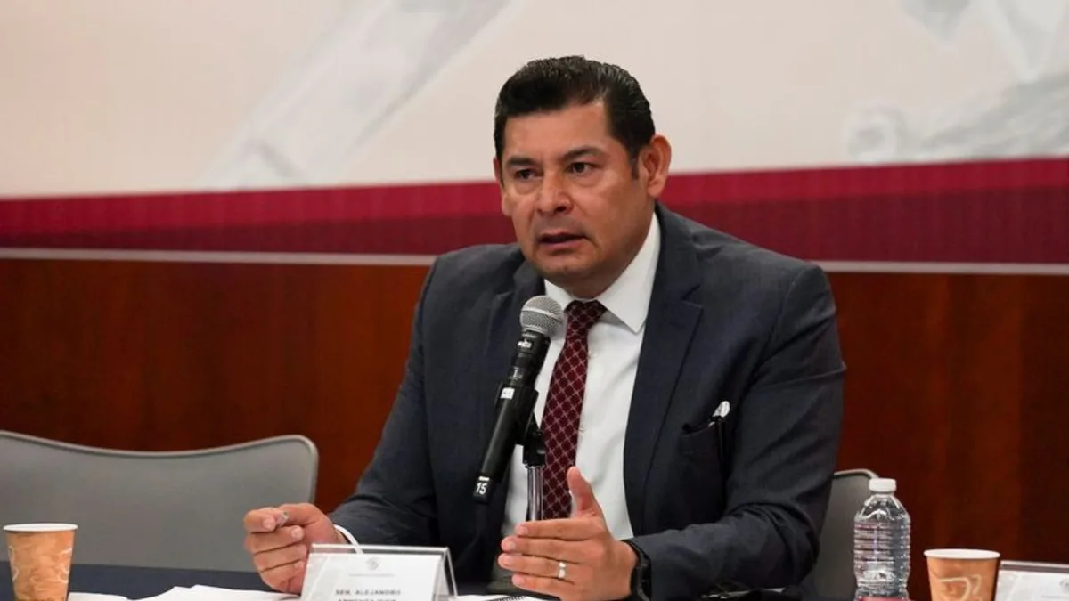 Alejandro Armenta genera polémica por decir que enviar a una mujer a gobernar Esperanza “es un tema de riesgo”