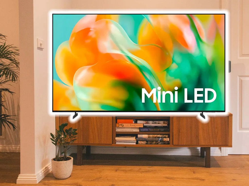 Televisor Samsung con 144 Hz nativos y retroiluminación Mini LED. Tiene un modo con IA para silenciar a comentaristas