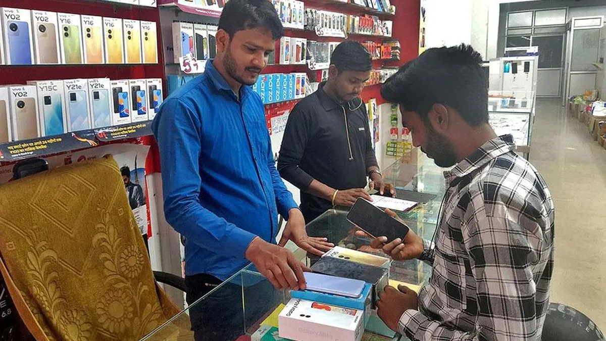 Is memory chip crunch wiping out ₹10K smartphone market in India?
