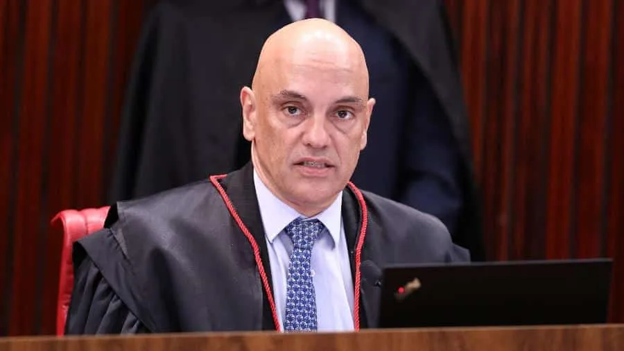 Por que Moraes autorizou Bolsonaro a deixar prisão domiciliar para novo atendimento