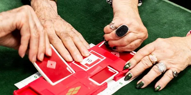 A Autun, la tentation d’un vote RN à la présidentielle de 2027 progresse chez les seniors et les retraités : « On n’a plus le choix »