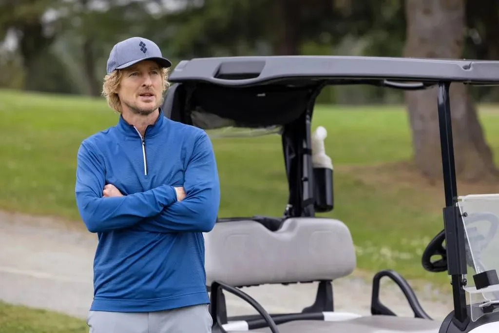 Estrelada por Owen Wilson, 2ª temporada da comédia ‘Stick’ ganha data de ESTREIA e primeiras imagens