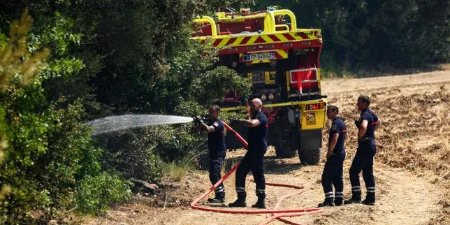 Dans le Var, l’incendie du Gros Bessillon est officiellement éteint après « un mois de combat »