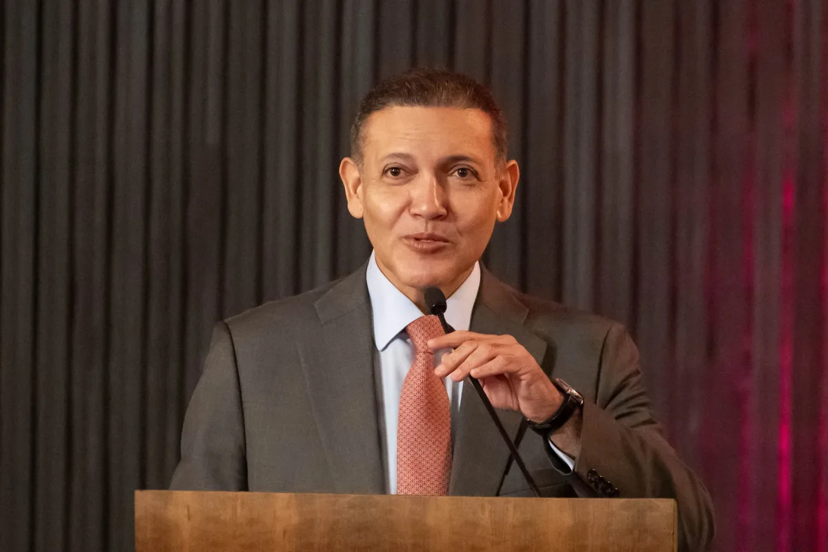 Master: deputados do PT pedem a Fachin investigação contra Nunes Marques