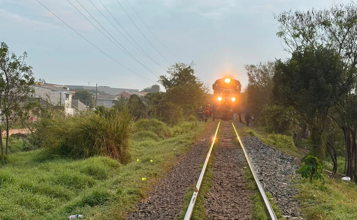 Homem morre ao ser supostamente atropelado na linha do trem no Boqueirão, em Curitiba: “Caiu ou tropeçou”