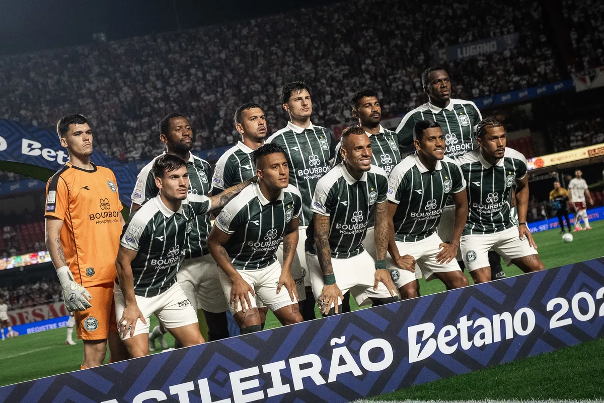 Seabra destaca força do grupo e mantém cautela sobre urgência por reforços no Coritiba