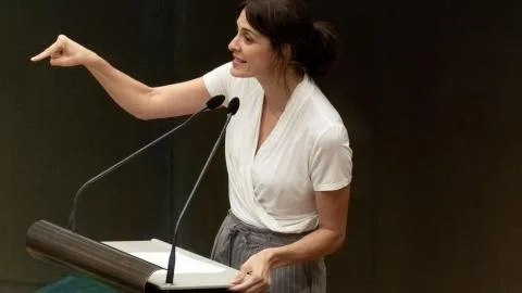 Rita Maestre señala la contradicción del PP y deja a Almeida en evidencia: "Nos va a denunciar por un tuit que puso él"