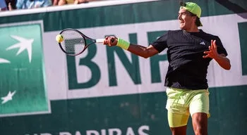 Tenista luso Henrique Rocha na segunda ronda de qualificação do US Open