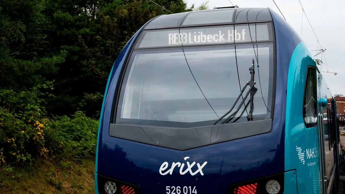 Ertüchtigung von Bahnstrecke: Sperrung zwischen Lübeck und Büchen - Busse ersetzen RE83