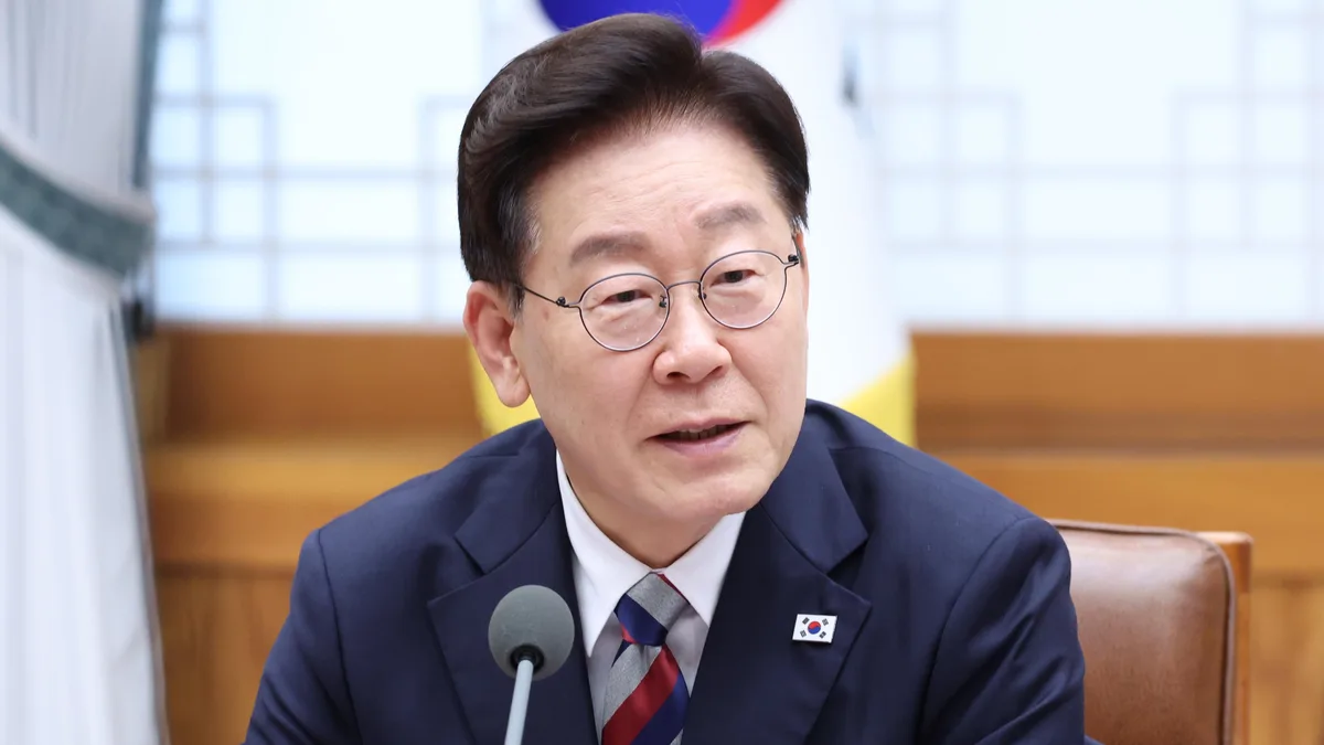 李 “4년 중임 또는 연임 개헌 위해 임기 단축도 수용”