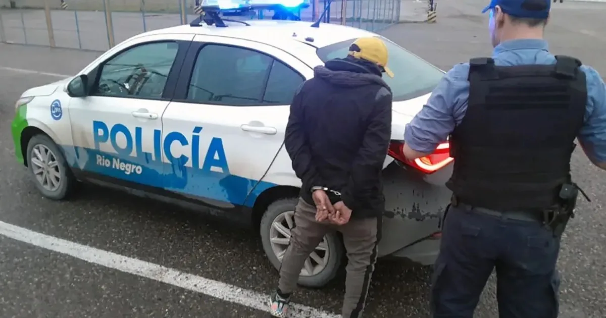 Dictan prisión preventiva para un hombre con tobillera electrónica que robó cables en el autódromo de Roca