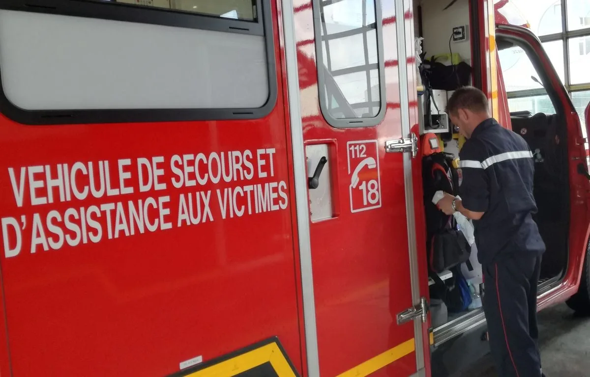 Intervention périlleuse, voisins héroïques… Comment une fillette suspendue à une fenêtre a été sauvée par les pompiers