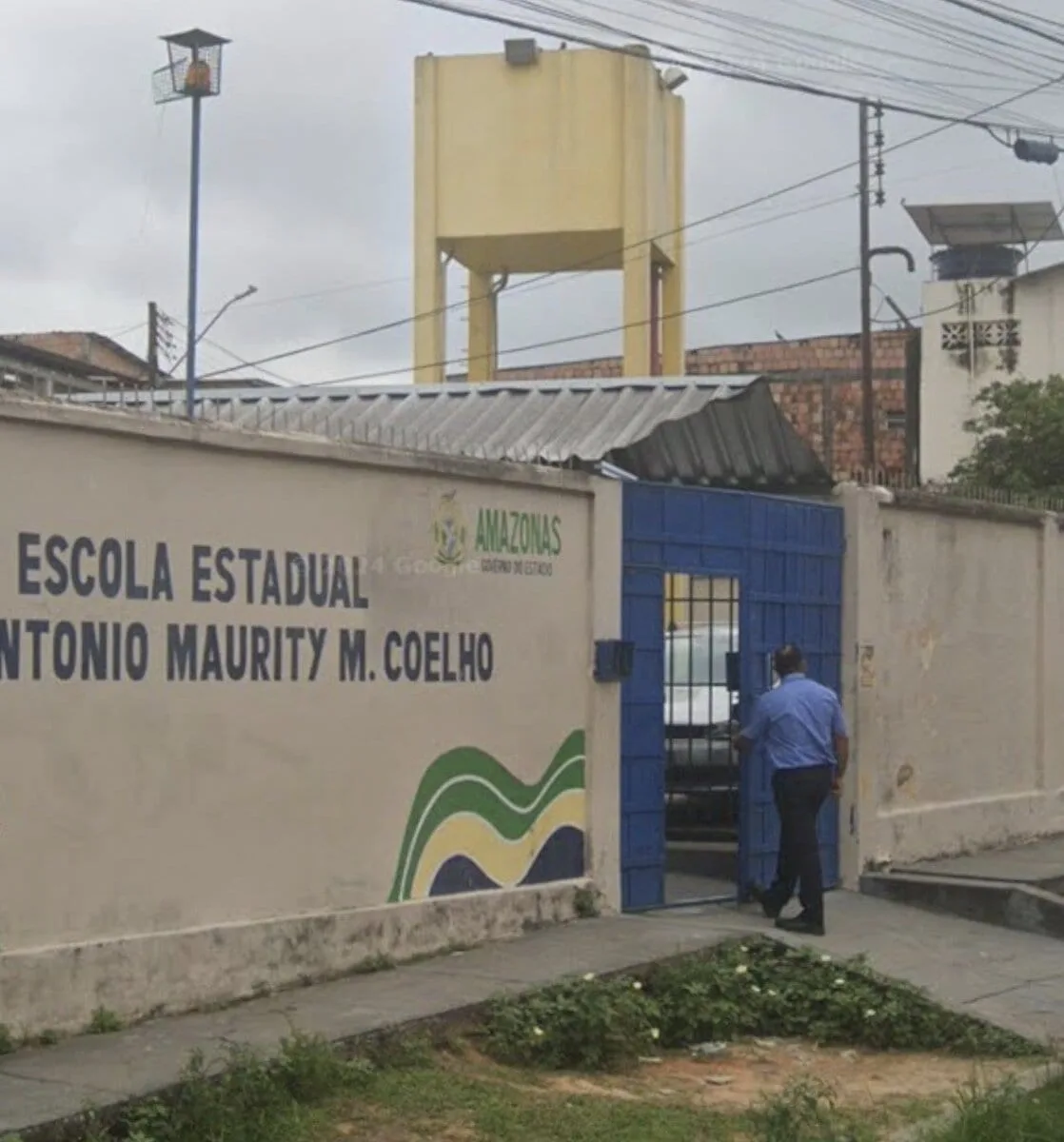 Fumaça intensa mantém aulas suspensas em Manaus nesta terça-feira