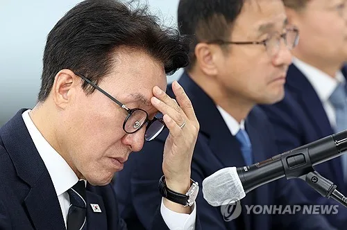 金, 최저 지지율 타개 부심…당정 조율 평가 속 현장행보 강화(종합)