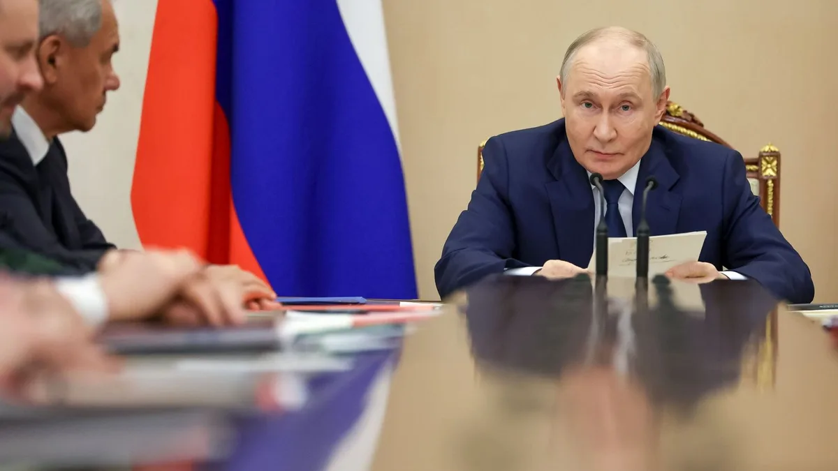 Trump ratifica nuevas sanciones a Rusia y se da poder para imponer aranceles a terceros