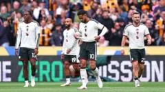 Rooney says Man Utd must become feared - but what went wrong at Hull?