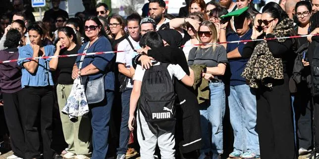 A Aubagne, un élève tire sur un principal et une professeure : « Maman, il y a un tueur dans le collège »