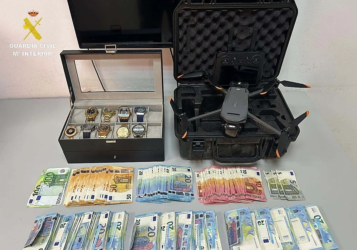 Operación Gato Parisino: intervienen miles de euros y relojes de alta gama en Carmona y Mairena del Alcor