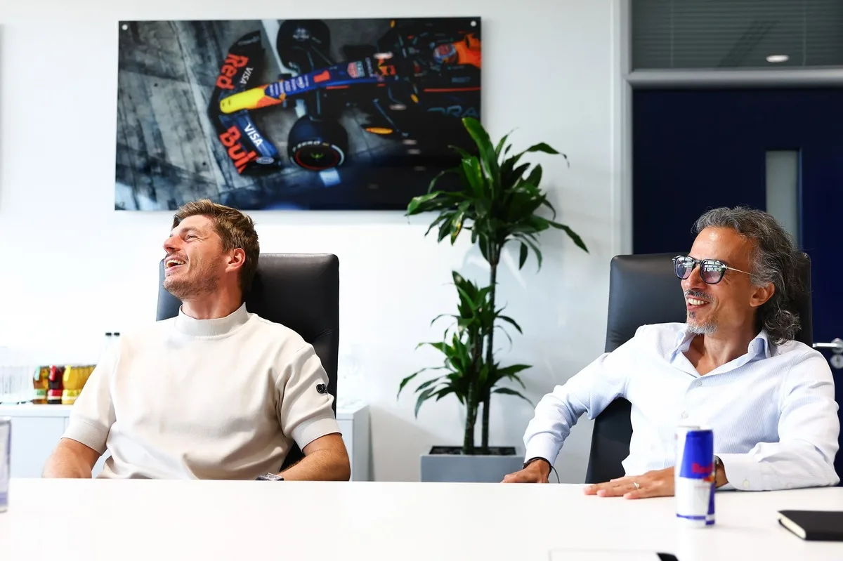 F1: Chefe da Red Bull desmente aumento de salário milionário de Verstappen após renovação