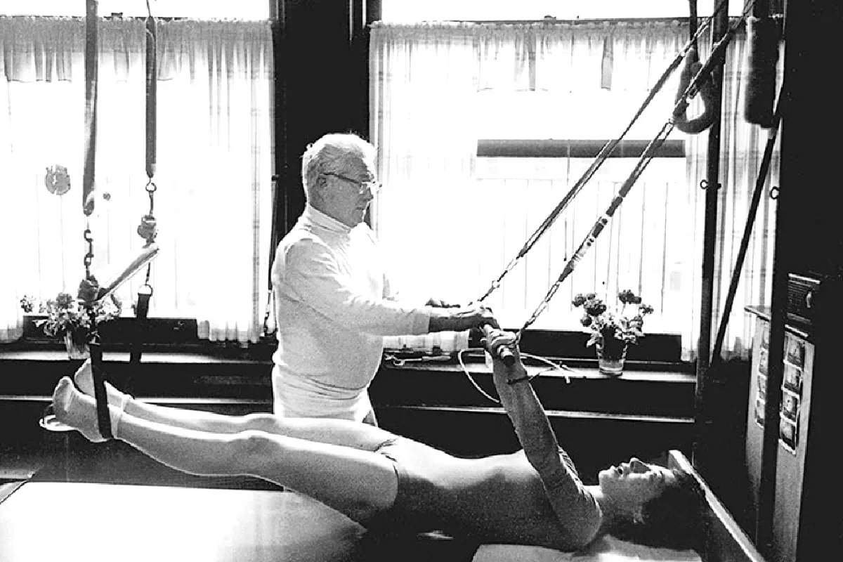 Joseph Pilates, creador del método de entrenamiento: “Sería un grave error pensar que sólo con hacer ejercicio es suficiente”