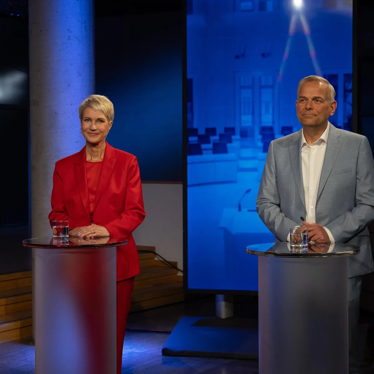 Vor Landtagswahl - Mecklenburg-Vorpommern: SPD-Kandidatin Schwesig und AfD-Kandidat Holm diskutieren in TV-Duell