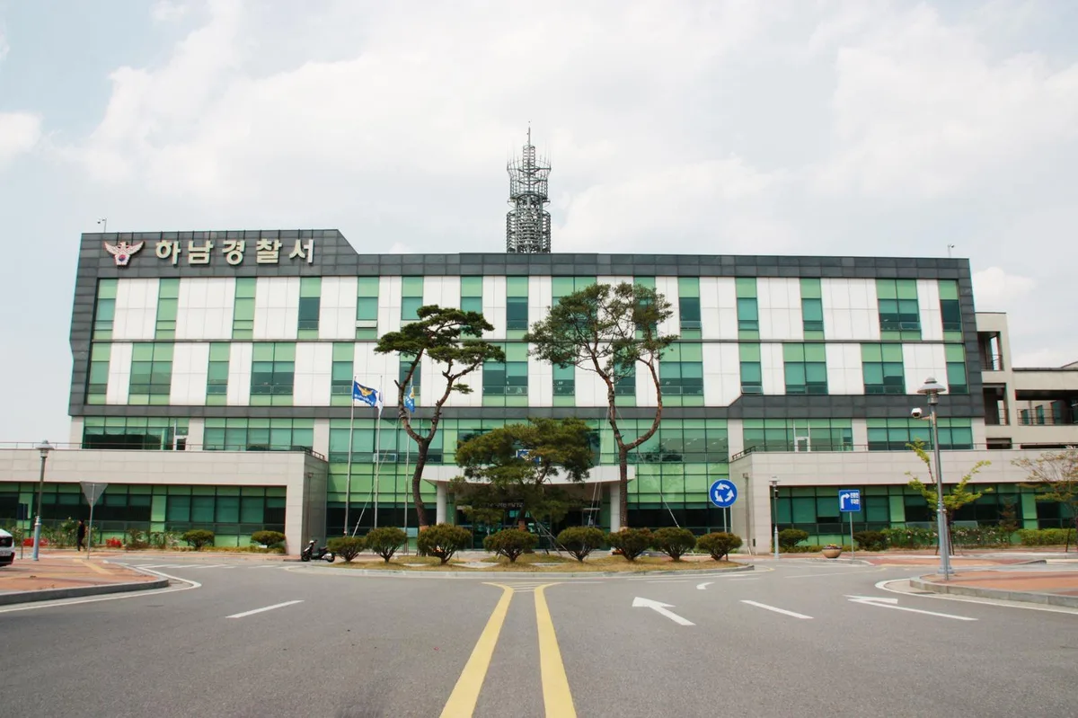 경찰 피해 ‘150㎞/h 질주’ 만취 20대 사고…오토바이 운전자 사망