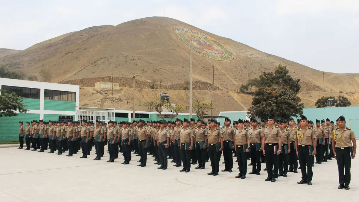 Las mafias podrían financiar el ingreso de postulantes a las escuelas de suboficiales de la PNP