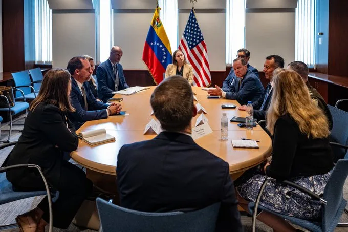El Pentágono confirmó visita de su jefe de Inteligencia a Venezuela