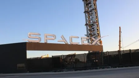 In Kombination mit Starlink: SpaceX will ins Mobilfunkgeschäft einsteigen