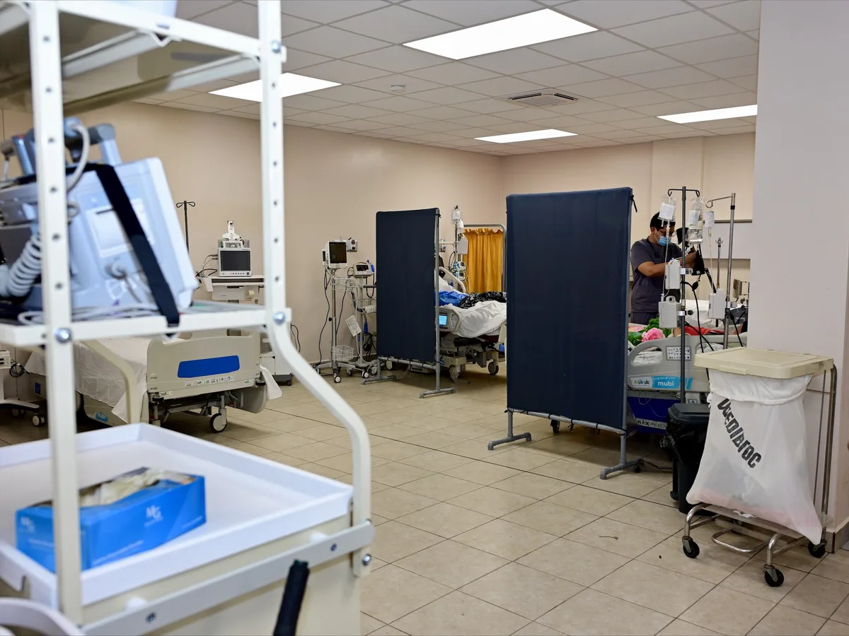 Médicos en Honduras mantienen asambleas y suspensión de consulta externa pese a compromiso de pagar salarios atrasados