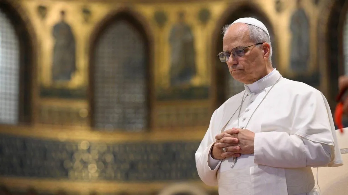 El Vaticano confirmó cuándo será operado el papa León XIV: cuánto tiempo permanecerá internado