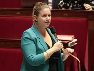 Pesticides : La France insoumise va reproposer l’interdiction de l’acétamipride fin octobre à l’Assemblée